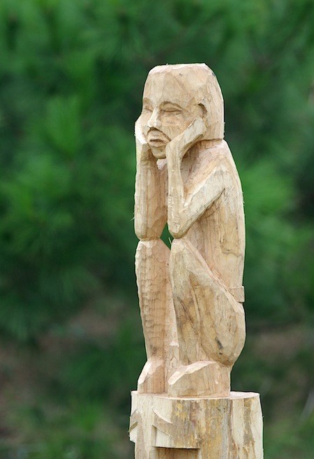 Могильные статуи народности Бана - ảnh 2